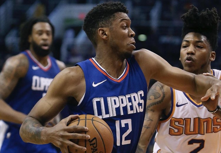 借助视野和 借助视野和